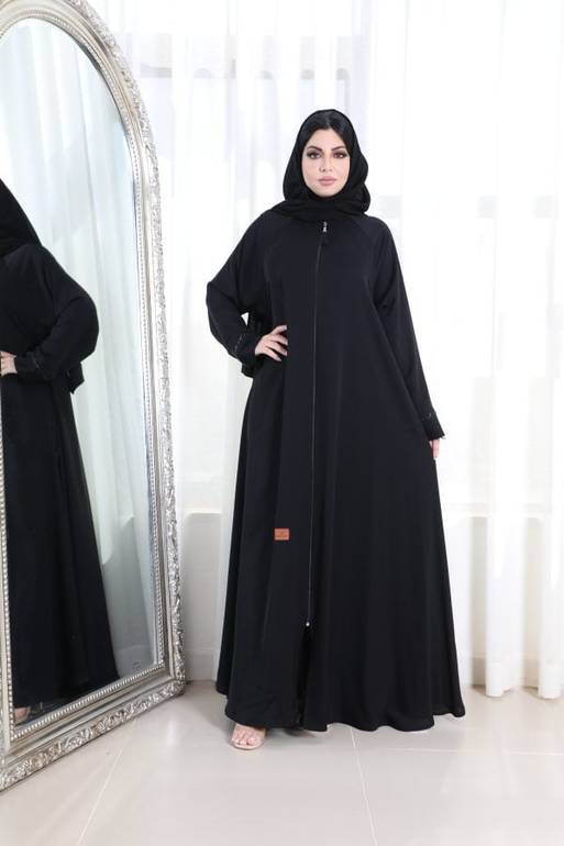 عباية رسمية ناعمة بفتحة أمامية كاملة مع سحاب 