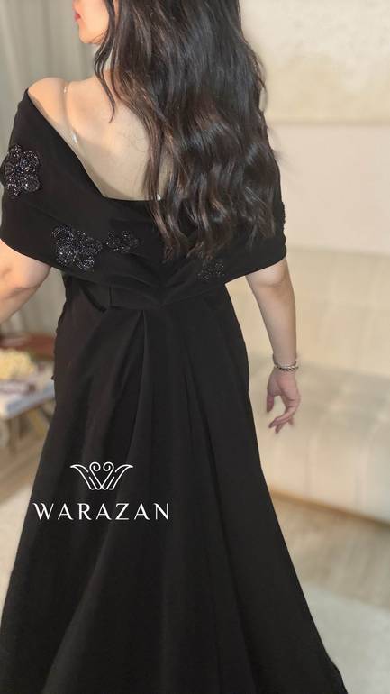 فستان سهره بتطريز كرستال اسود 