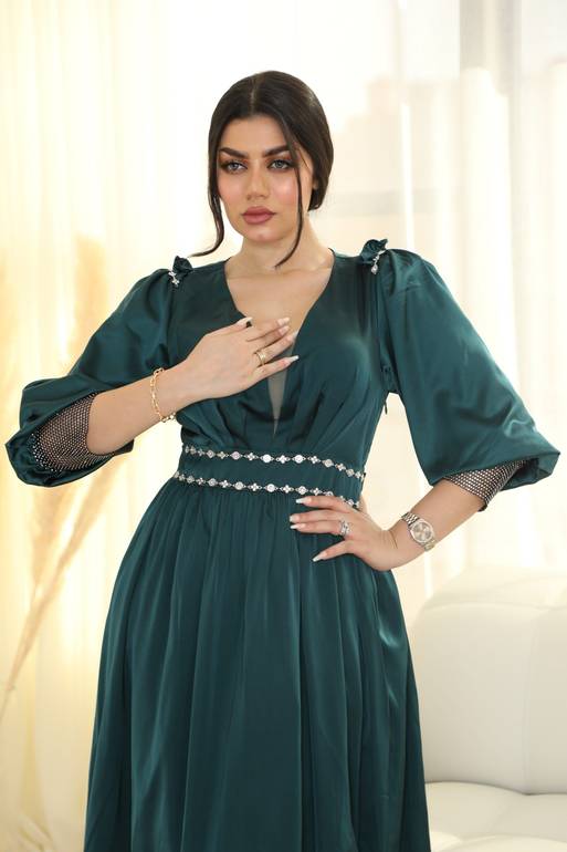 فستان سهره زيتي بخرز من الخصر