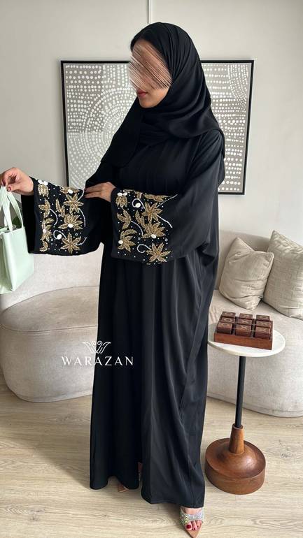 عباية فخمة للمناسبات شك وتطريز من الكم 
