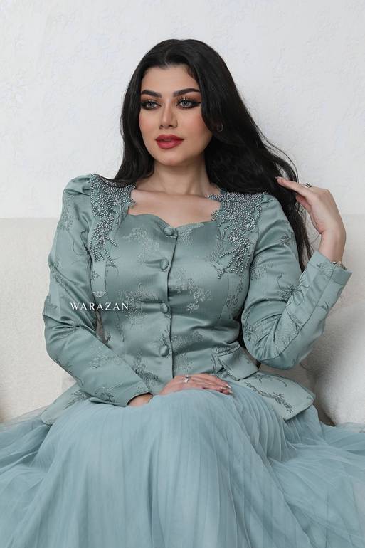 طقم قطعتين للعيد تنورة تل بيليسيه 