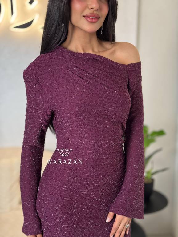 فستان ناعم مجسم بكسرات عند الخصر