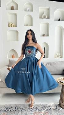 فستان سهرة ناعم توب بتطريز 