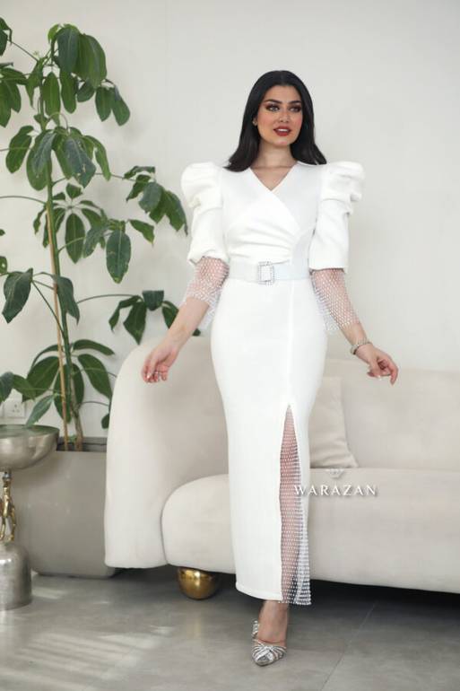 فستان سهرة ناعم ملكي بقصة أكمام جميلة