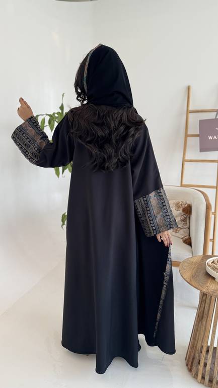 عباية كريب بأكمام كشميري