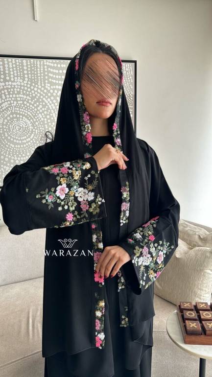 عباية مشجرة وليالي العيد بأربع ألوان