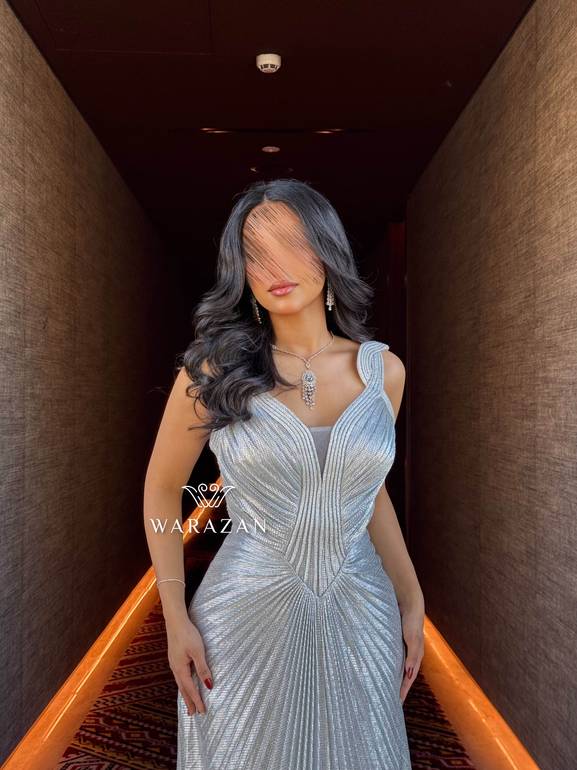 فستان سهره ملكي بقصة صدر وتفاصيل جميلة 