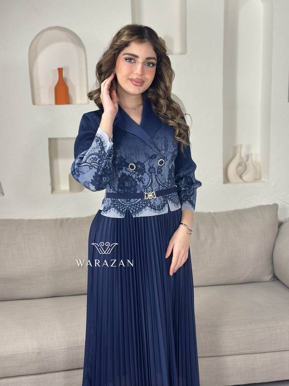  فستان كلاسيك بكسرات 