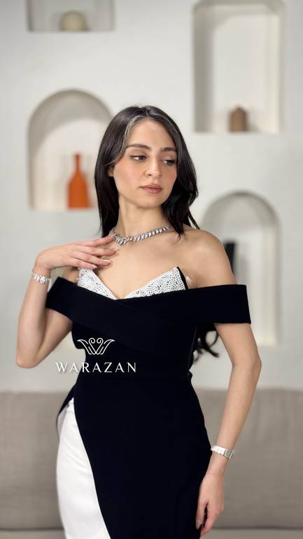 فستان سهرة بكرستال من الصدر 