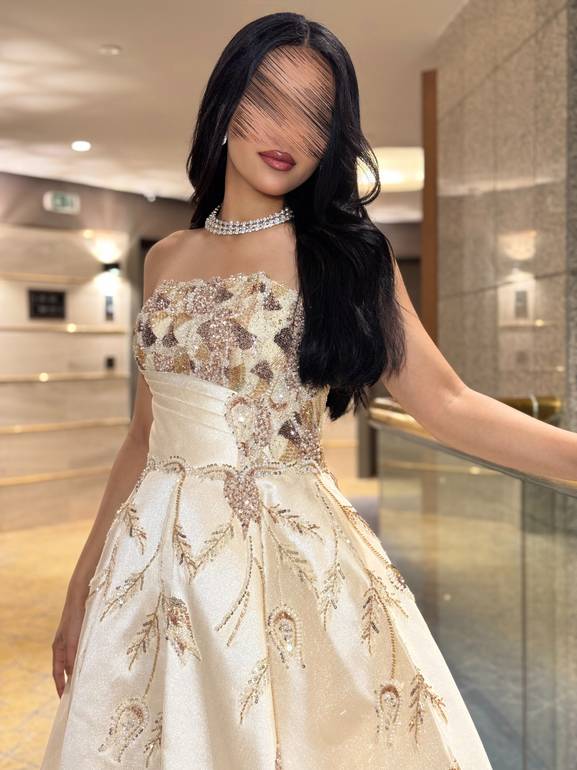 فستان سهرة راقي لطلة ملكية 