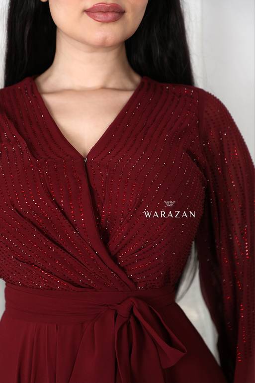 فستان سهرة بحزام من الخصر و بلمعة 
