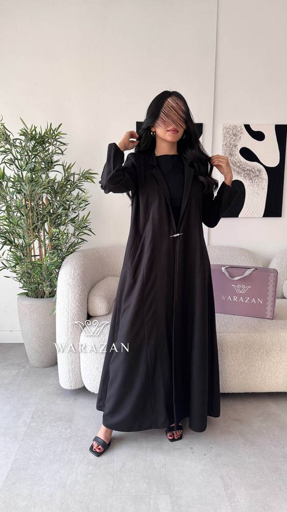 عباية ربع كلوش بقفله من النص 