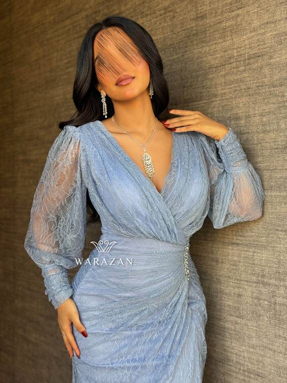 فستان سهرة انيق بكرستال من الخصر