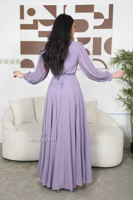 فستان سهرة ساتر بتطريز راقي