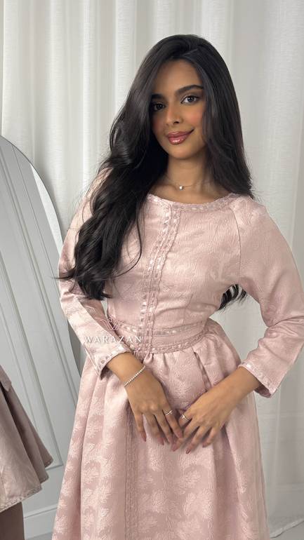 فستان ميد ناعم بتشجيرة انيقه 