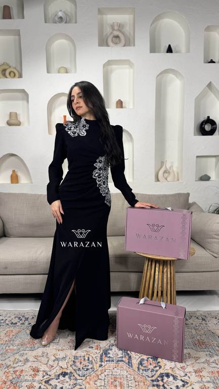 فستان سهره بتطريز من الكتف و الخصر