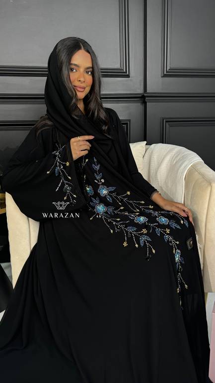 عباية راقية بتطريز يدوي 