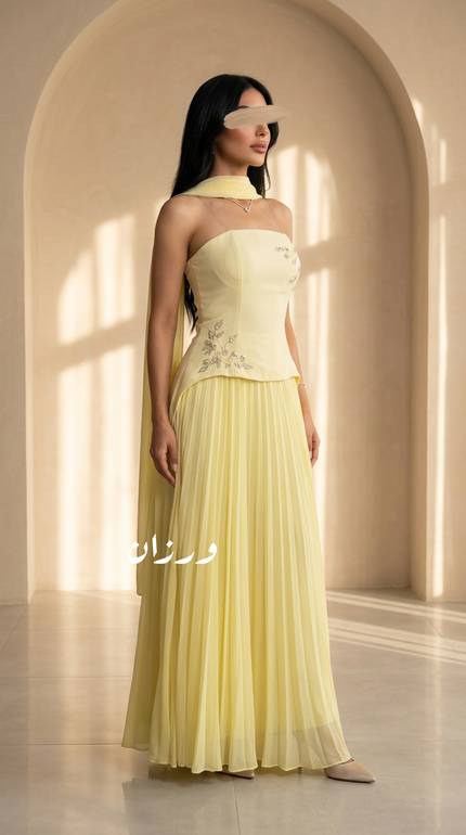 فستان سهرة أنيق بتصميم انسيابي فاخر