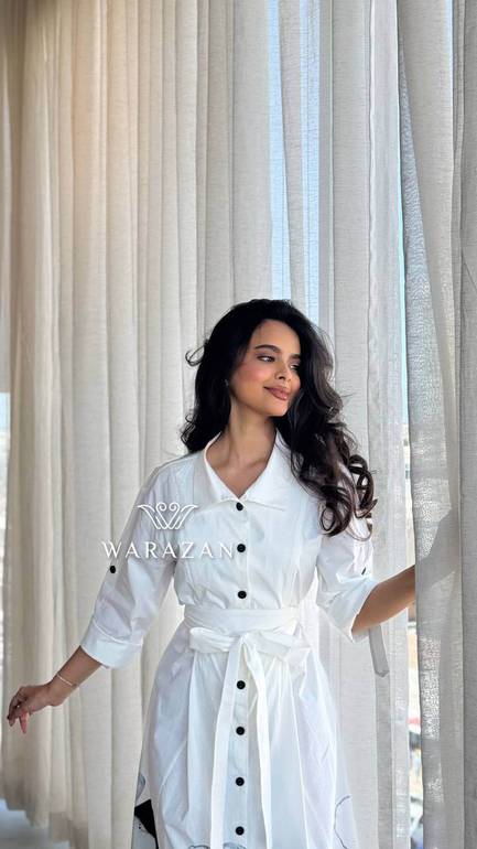 فستان سهرة بتصميم ورود ليوم التأسيس