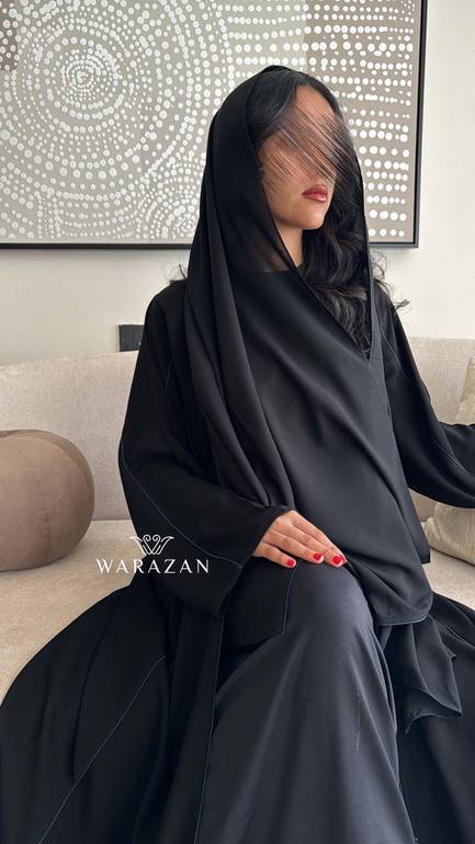 عباية سادة عملية للدوامات الرسمية والعيد