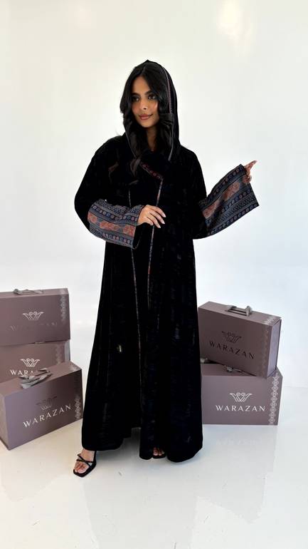  عباية مخمل شتوية