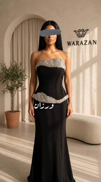 فستان سهرة أسود بكورسيه