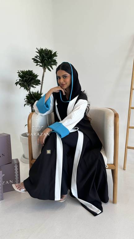 عباية كاجوال بلون اسود و تدخيلة لون 