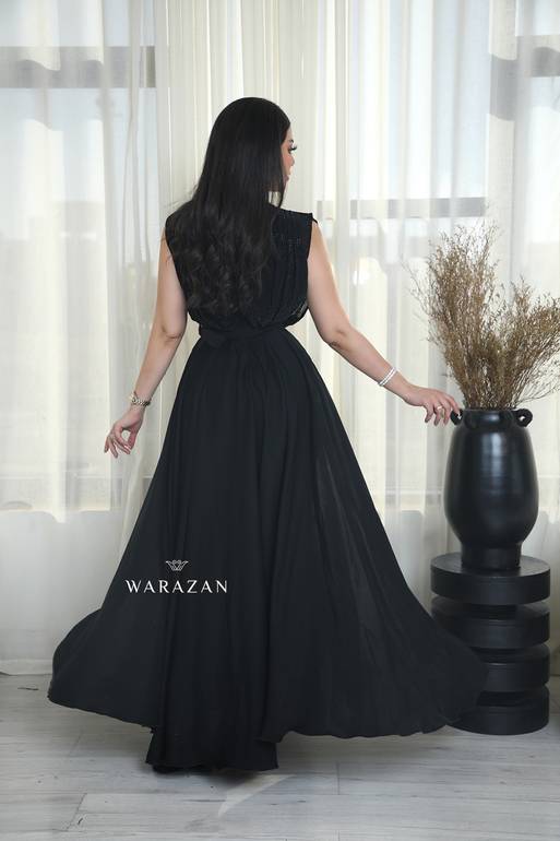 فستان سهرة أسود بـ حزام