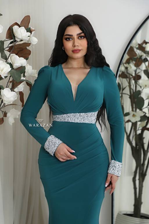 فستان سهرة بكرستال من الخصر و الكم