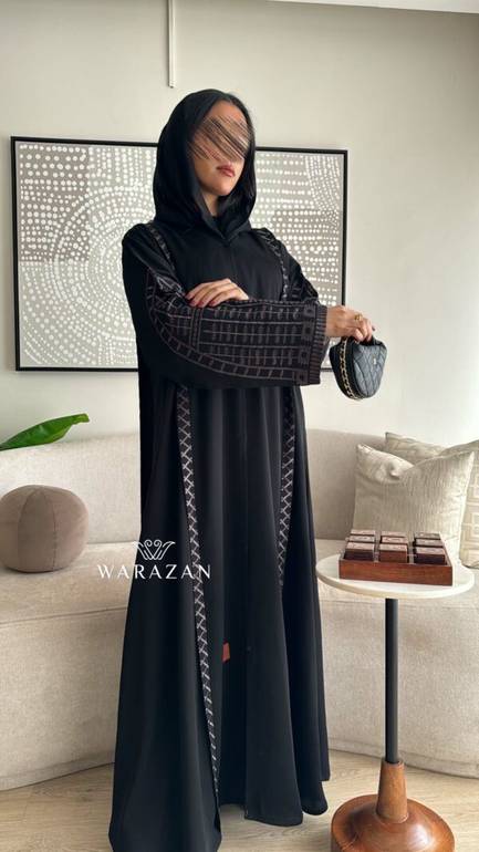 عباية بتطريز انيقة يومية