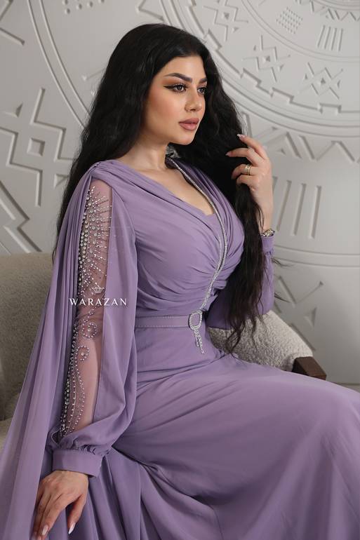 فستان سهرة ناعم راقي بحزام من الخصر 
