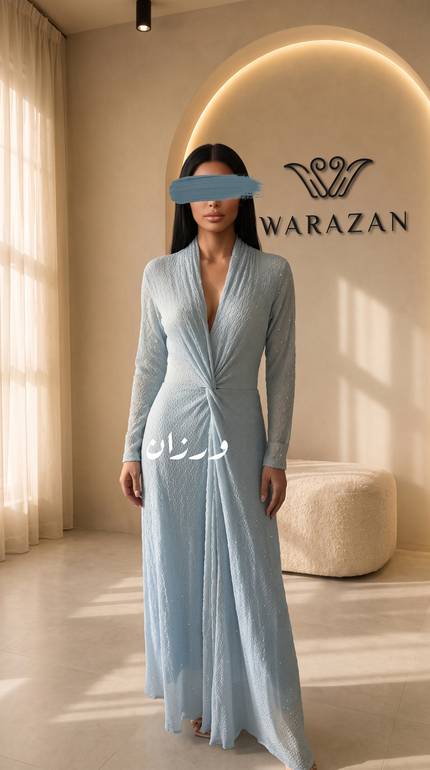 فستان ناعم بقصة ضيقة وتصميم ملتف