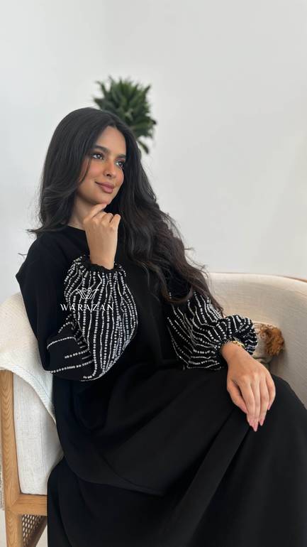 عباية للمناسبات بفصوص من الكم 