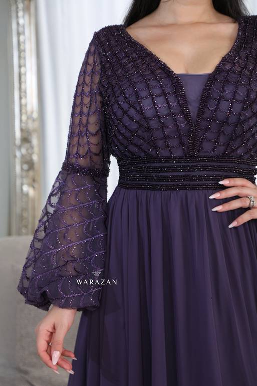 فستان سهرة راقي بأكمام طويلة 