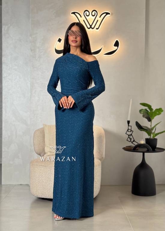 فستان ناعم مجسم بكسرات عند الخصر