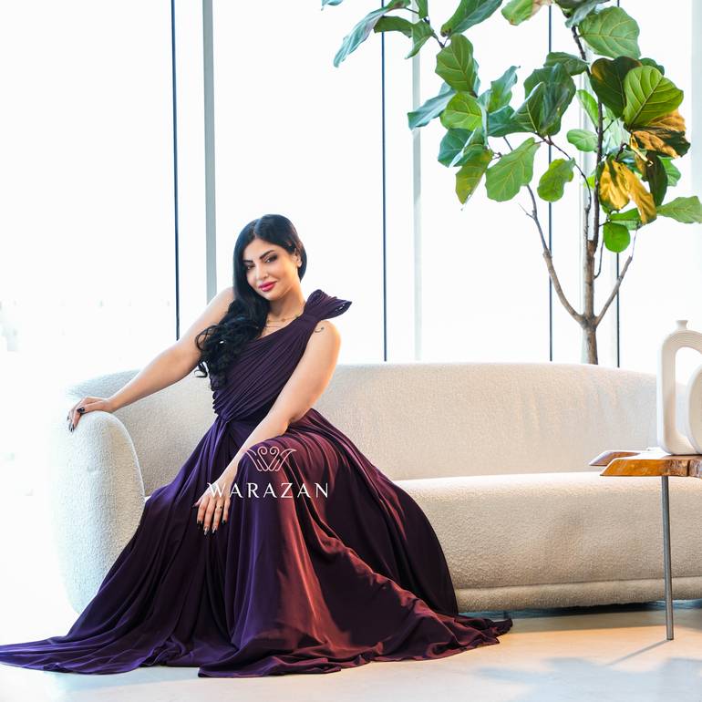 فستان سهرة ناعم دبل كلوش بستايل عصري 