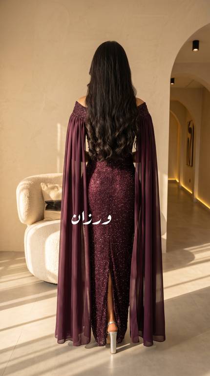 فستان سهرة خمري مع وشاح  ناعم  