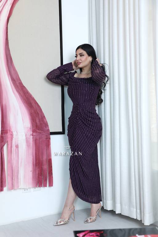 فستان سهرة ماسك بقصة من الخصر 