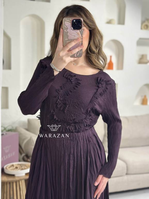 طقم  انيق باكمام طويله 