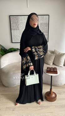 عباية فخمة للمناسبات شك وتطريز من الكم 