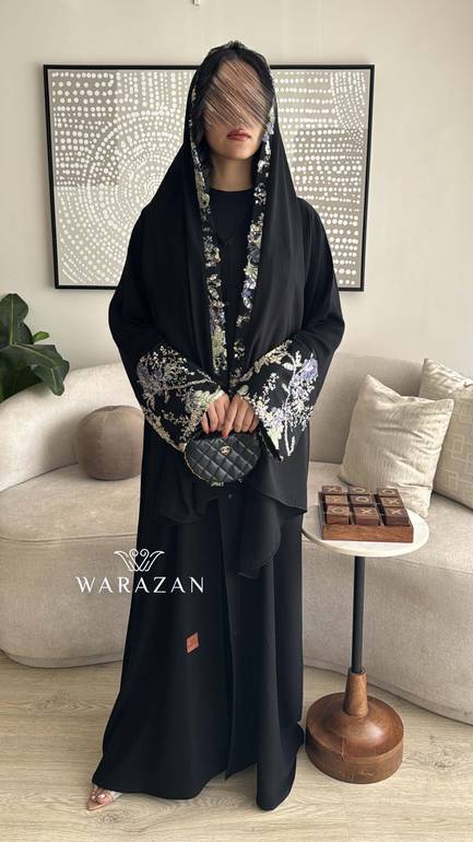 عباية بتطريز يدوي مشجر بلونين 