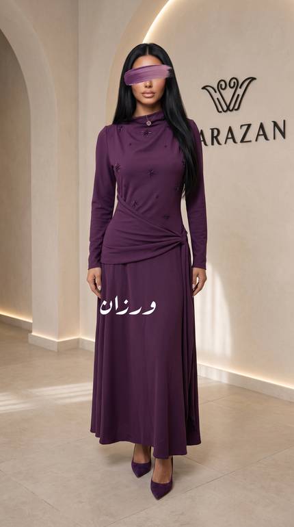 فستان ناعم بتصميم انسيابي أنيق
