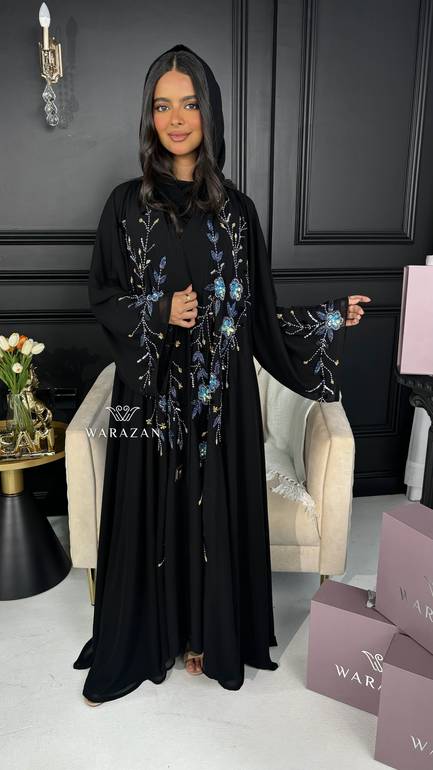 عباية راقية بتطريز يدوي 