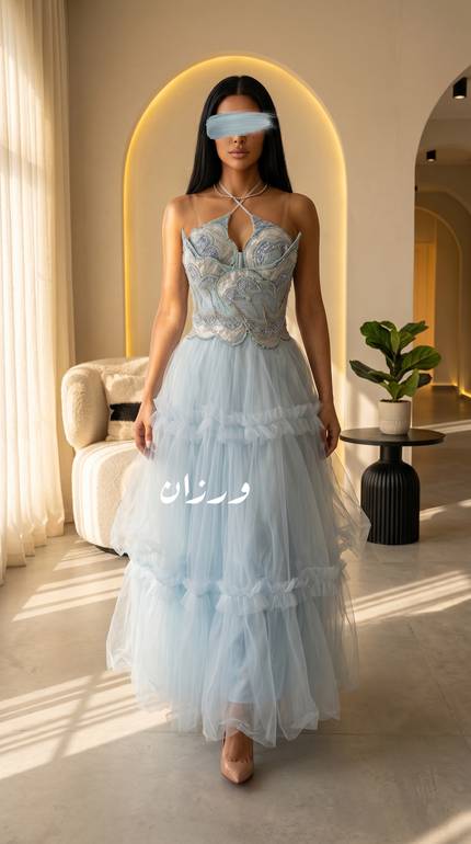 فستان تل بتطريز وشك يدوي