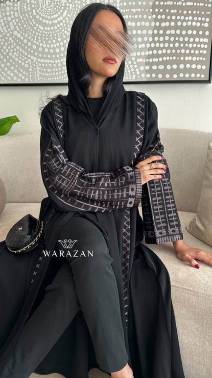 عباية بتطريز انيقة يومية