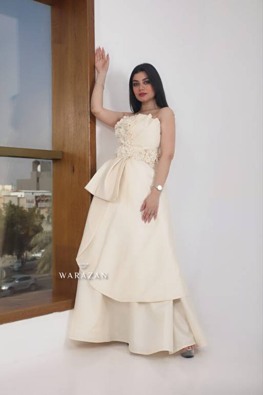 فستان سهرة توب مع ورود