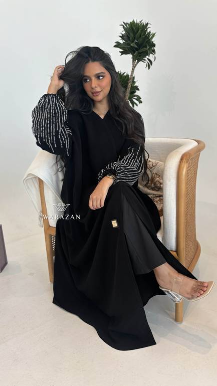 عباية للمناسبات بفصوص من الكم 
