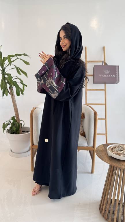 عباية كريب بأكمام جاكار مشجر 