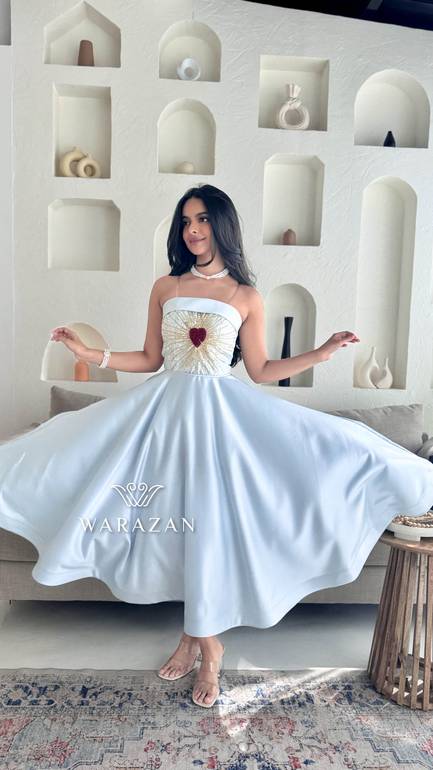 فستان سهرة ناعم توب بتطريز 