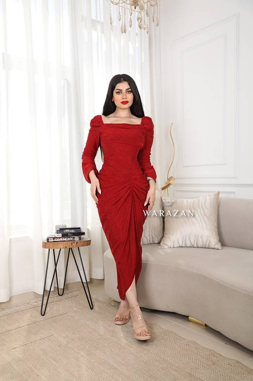 فستان سهرة ناعم ماسك جميل بقصة من الخصر